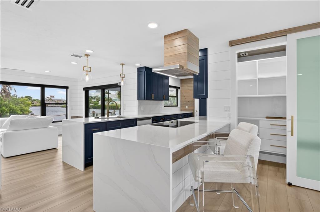 KNIGHTS BOKEELIA ISLE - Residential