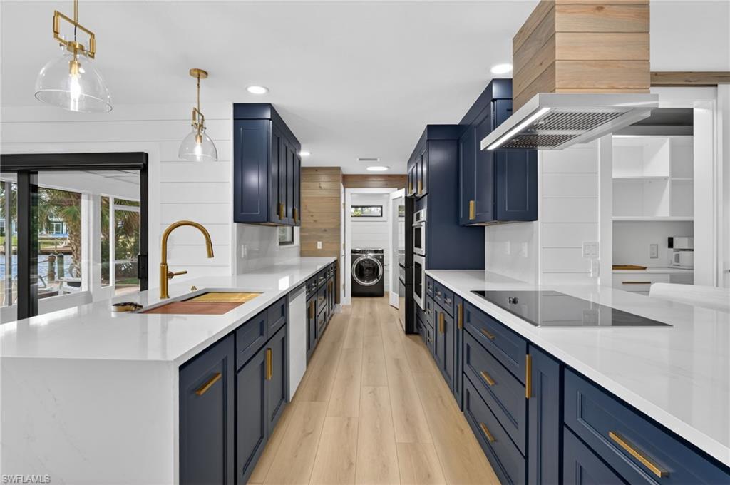 KNIGHTS BOKEELIA ISLE - Residential