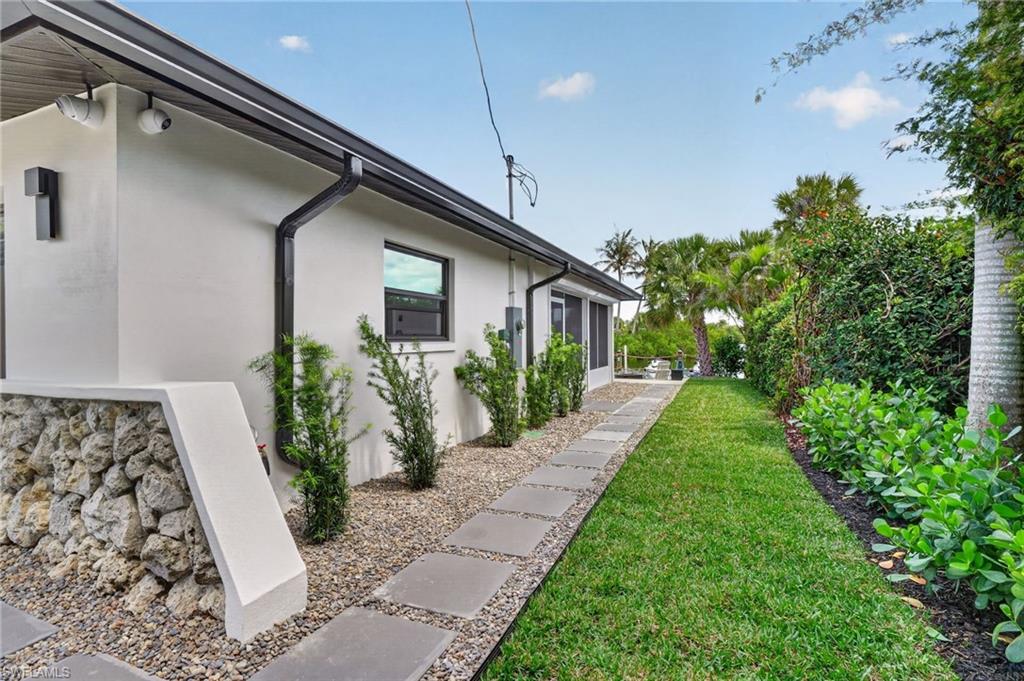 KNIGHTS BOKEELIA ISLE - Residential