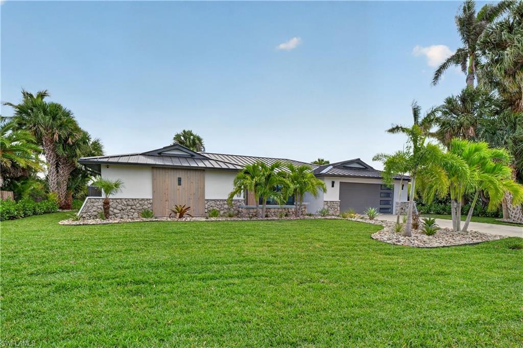 KNIGHTS BOKEELIA ISLE - Residential