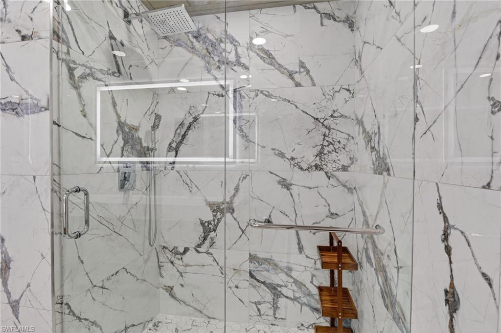 KNIGHTS BOKEELIA ISLE - Residential