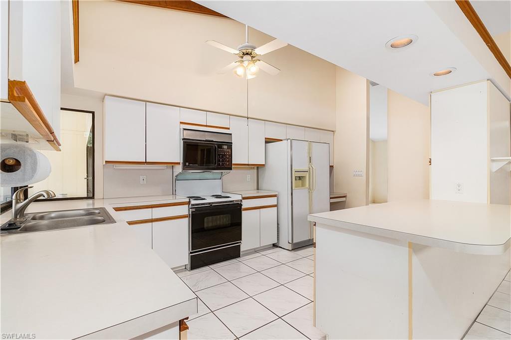 CALOOSA ESTATES - Residential