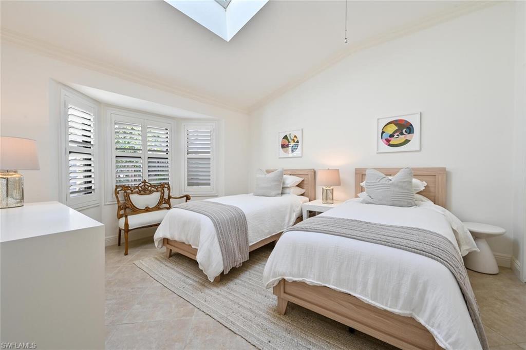 VILLAS AT PELICAN BAY - Residential Lease