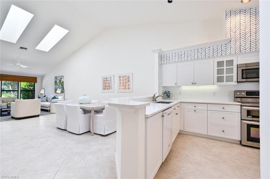 VILLAS AT PELICAN BAY - Residential Lease