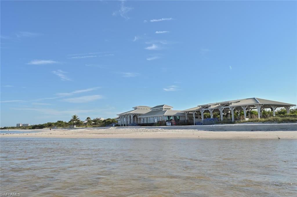 VILLAS AT PELICAN BAY - Residential Lease