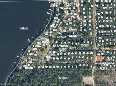 Single Family Residence in FLORAHOME FL South DR.jpg