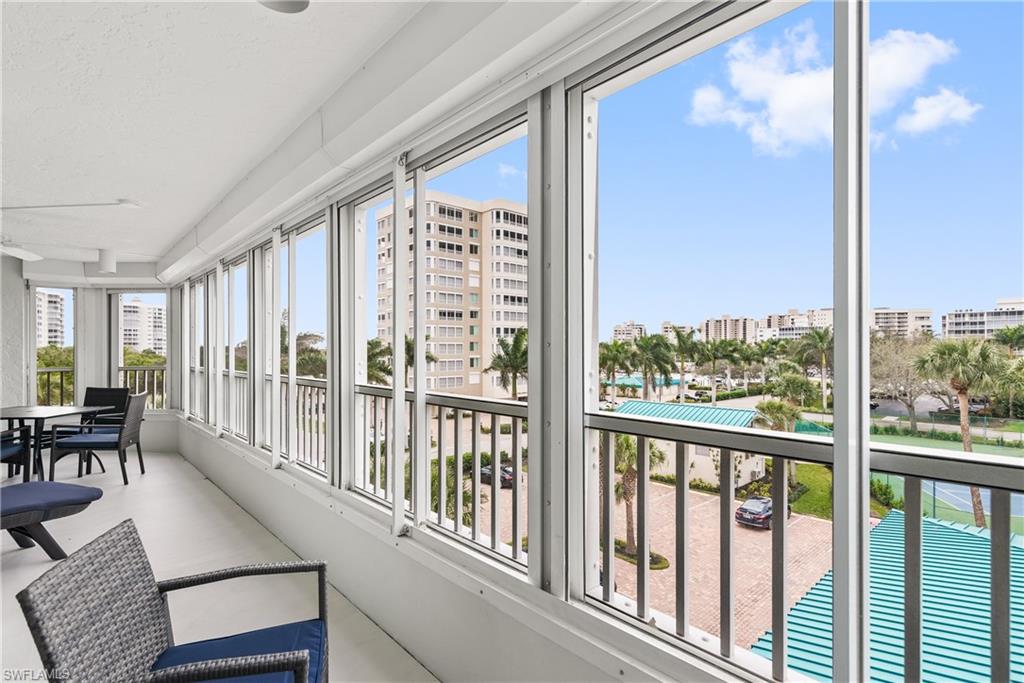 GULF BREEZE AT VANDERBILT - Residential Lease