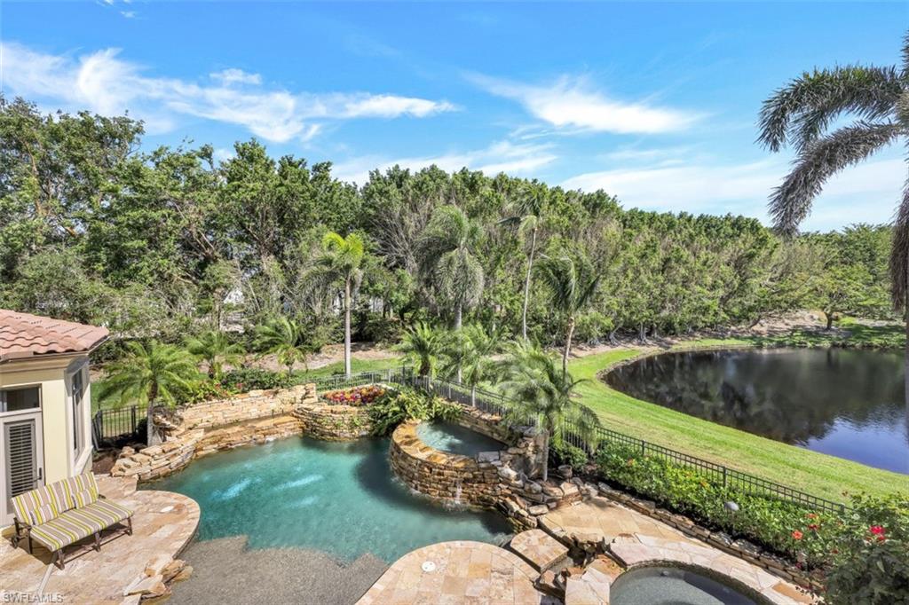 BAY COLONY SHORES - Residential