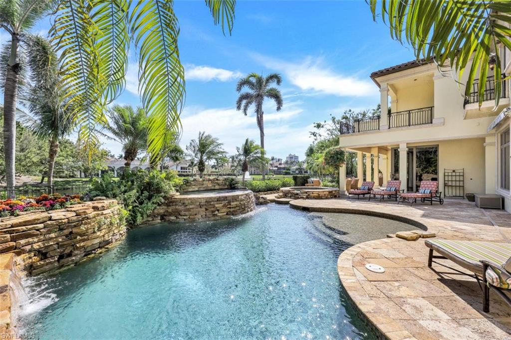 BAY COLONY SHORES - Residential