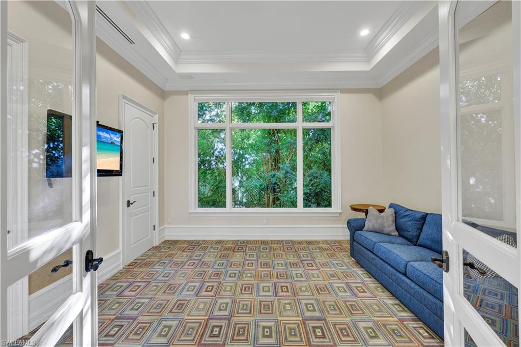 BAY COLONY SHORES - Residential