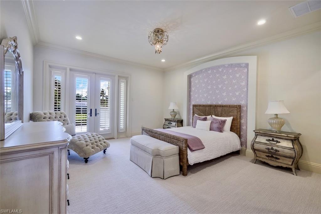 BAY COLONY SHORES - Residential