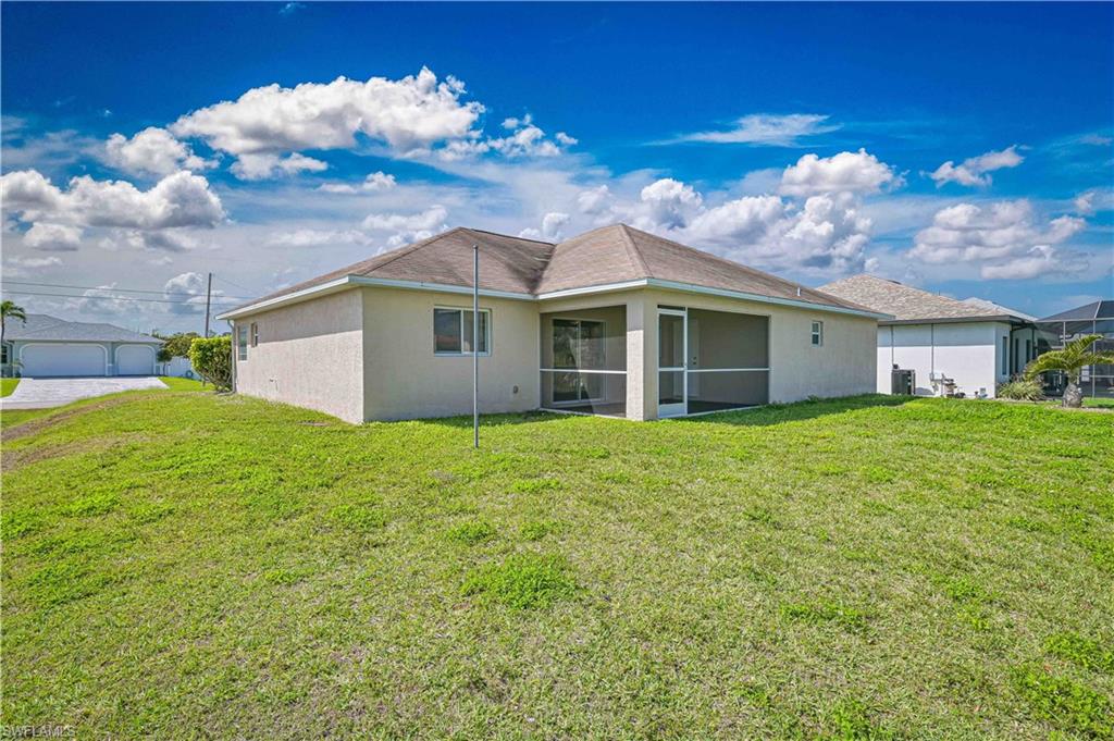 CAPE CORAL - Residential