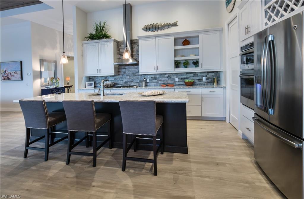 MARCO BEACH - Residential