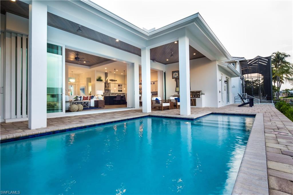 MARCO BEACH - Residential