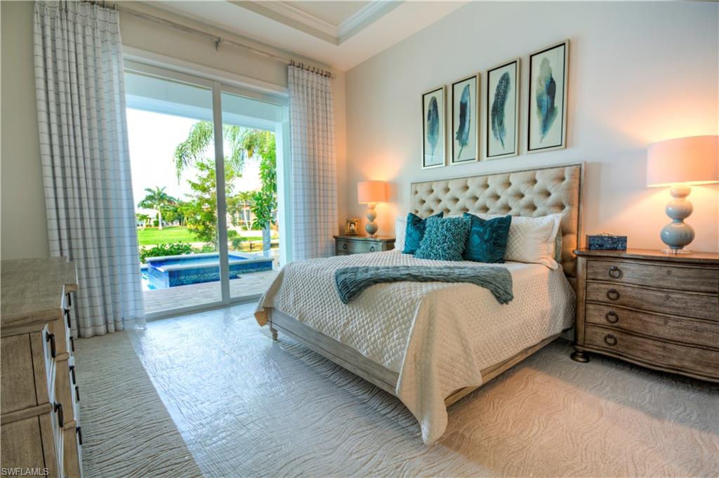 MARCO BEACH - Residential