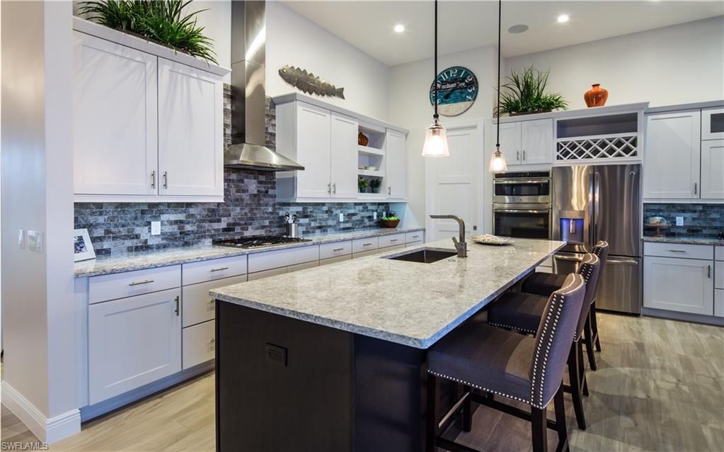 MARCO BEACH - Residential