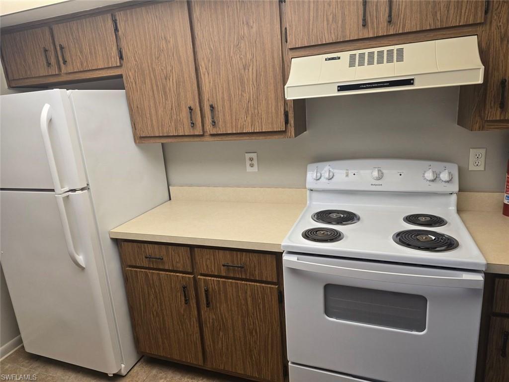 CAPE CORAL - Residential Lease