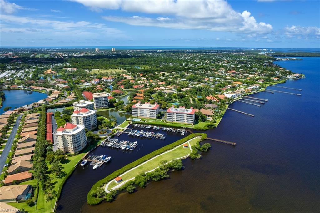 HARBOUR ISLE YACHT AND RACQUET CLUB CONDO - Residential