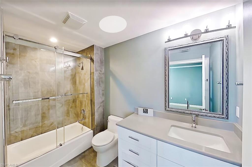 HARBOUR ISLE YACHT AND RACQUET CLUB CONDO - Residential