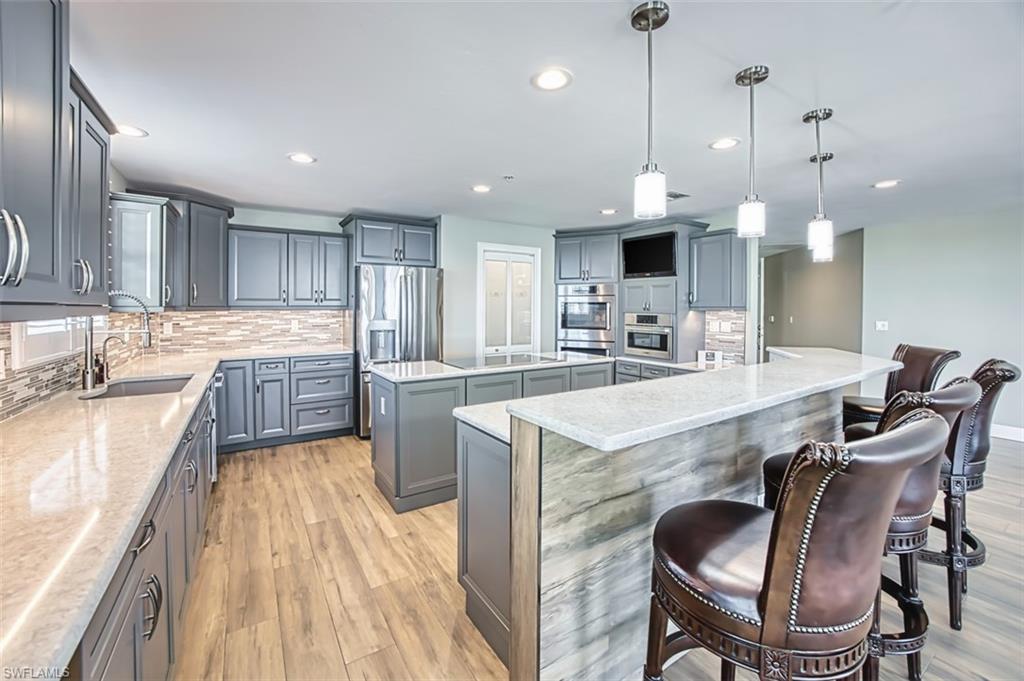 HARBOUR ISLE YACHT AND RACQUET CLUB CONDO - Residential