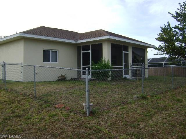 CAPE CORAL - Residential