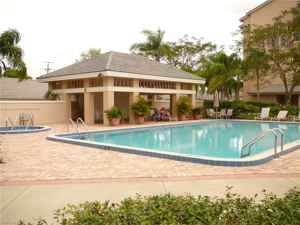 TOWER POINTE AT ARBOR TRACE - Residential