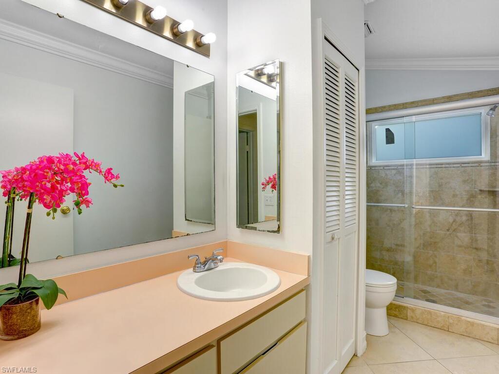 QUEENS PARK AT LAGO VERDE - Residential