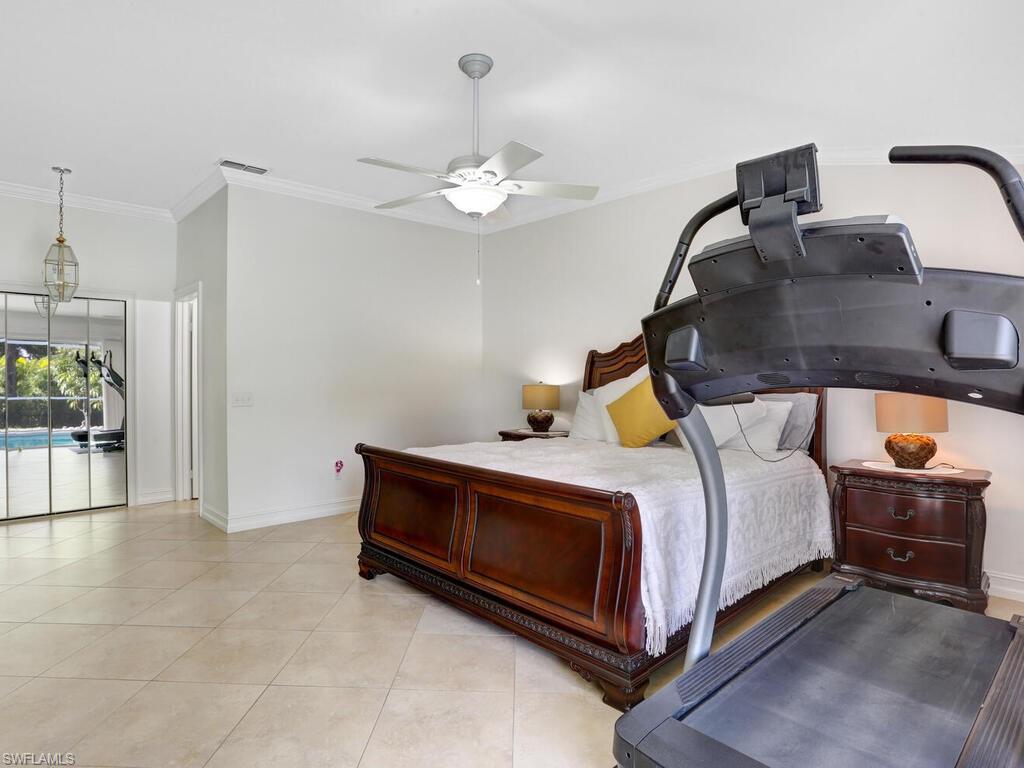 QUEENS PARK AT LAGO VERDE - Residential