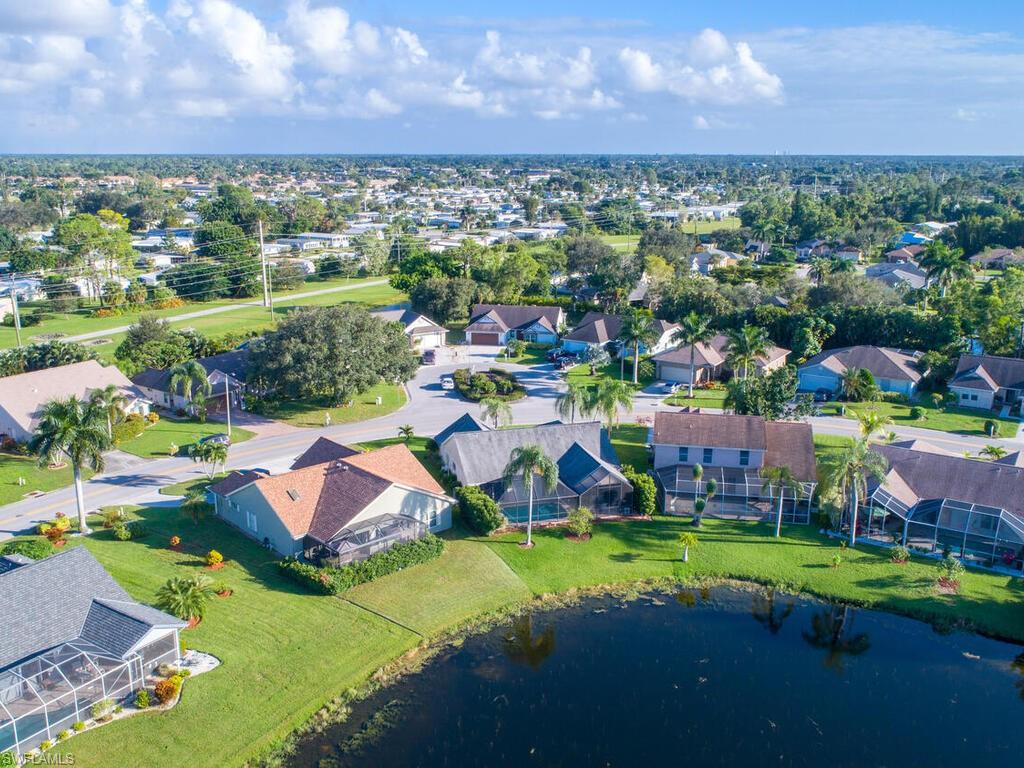 QUEENS PARK AT LAGO VERDE - Residential