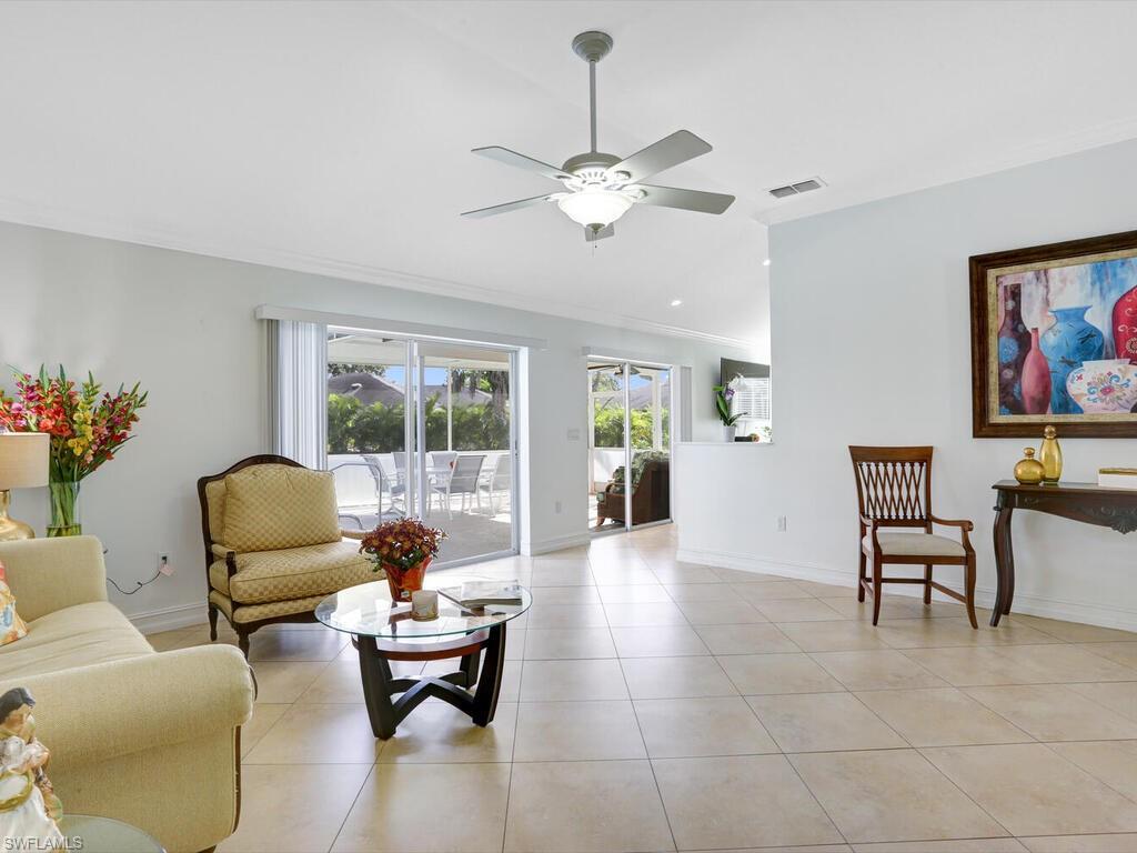 QUEENS PARK AT LAGO VERDE - Residential