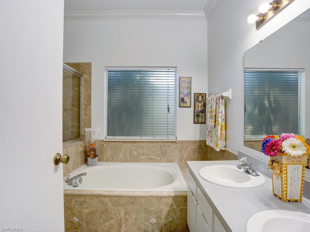 QUEENS PARK AT LAGO VERDE - Residential