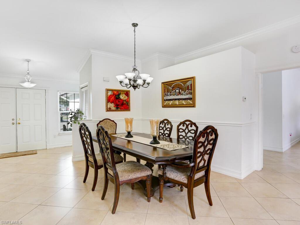 QUEENS PARK AT LAGO VERDE - Residential