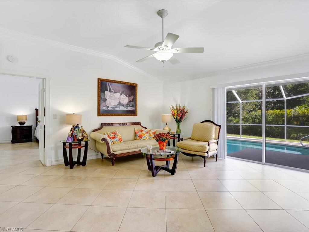 QUEENS PARK AT LAGO VERDE - Residential