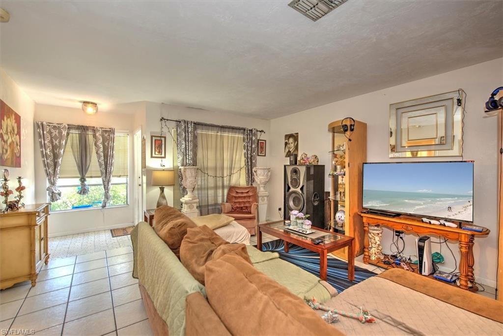 LEELAND VILLAS - Residential