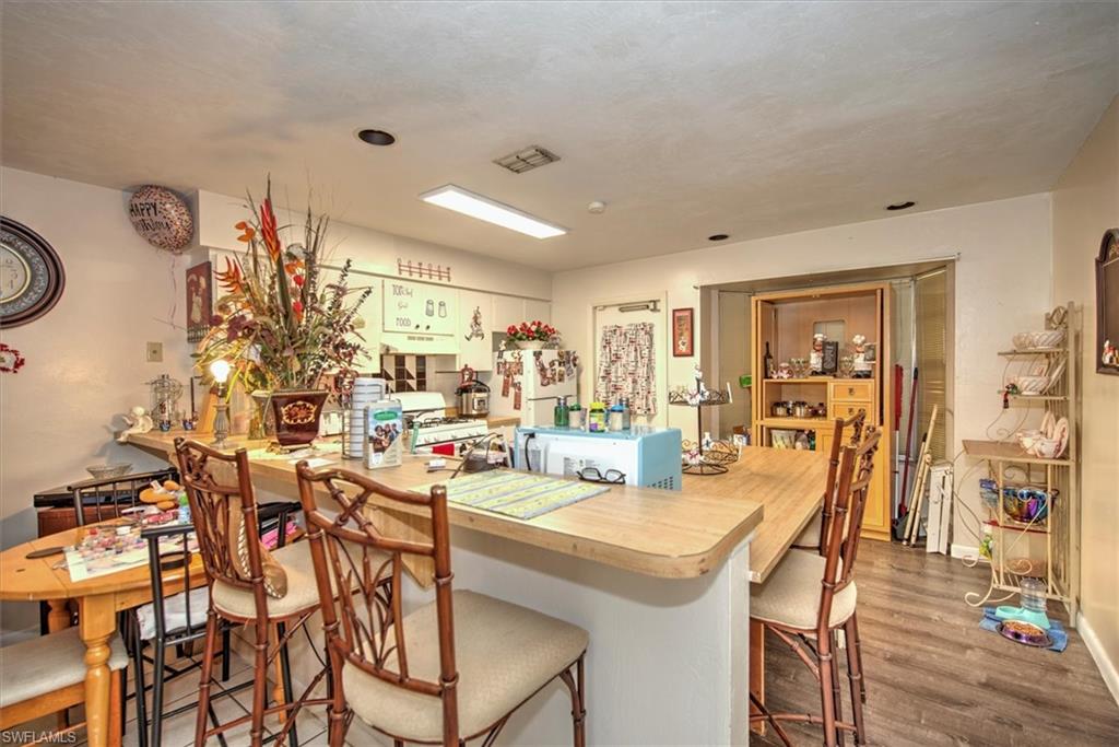 LEELAND VILLAS - Residential