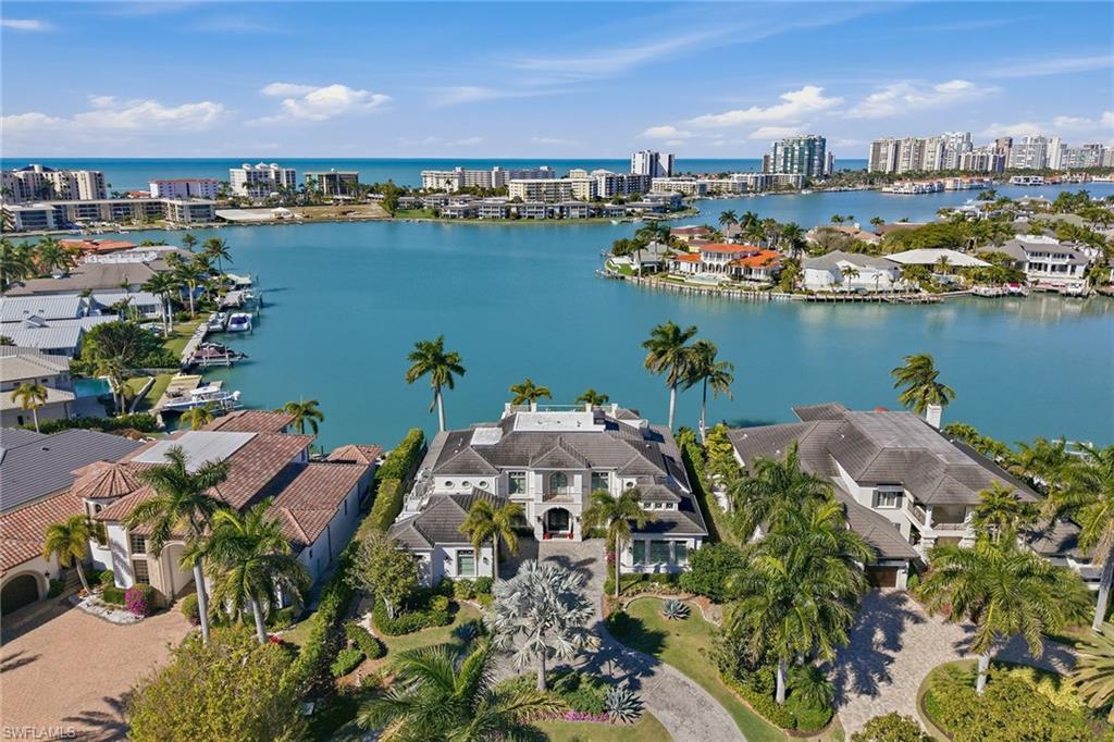 MOORINGS - Residential