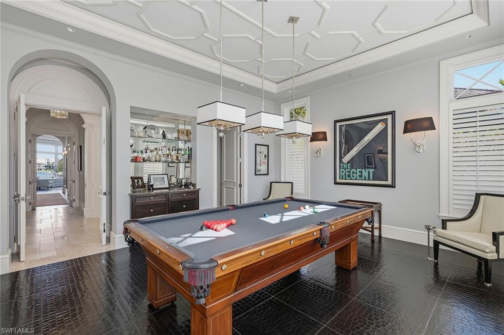 MOORINGS - Residential