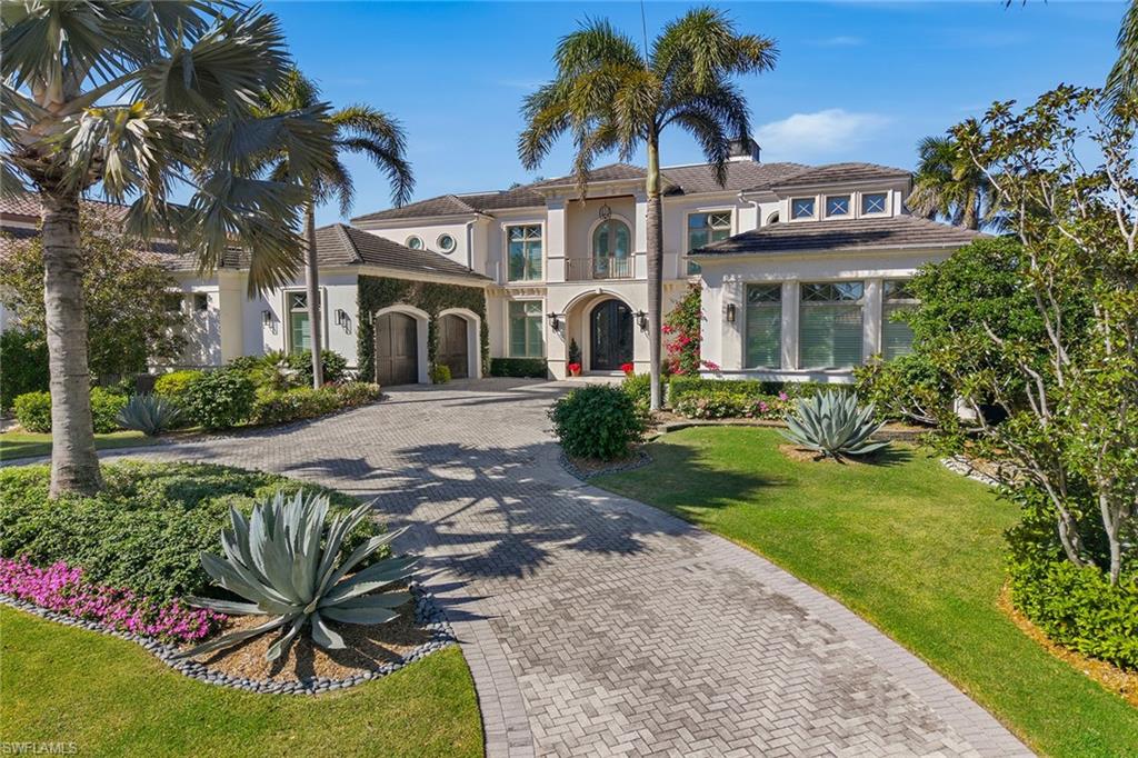 MOORINGS - Residential