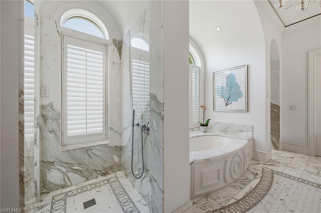 MOORINGS - Residential