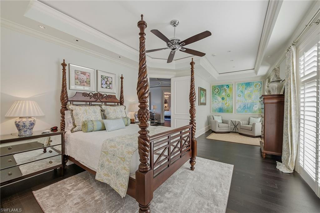 MOORINGS - Residential