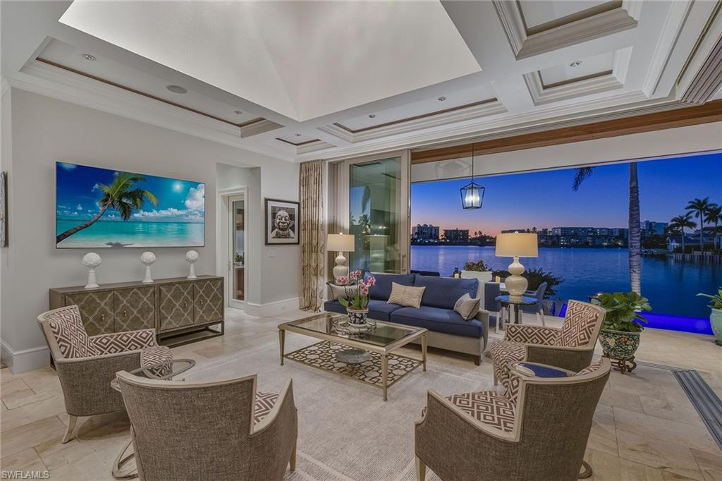 MOORINGS - Residential