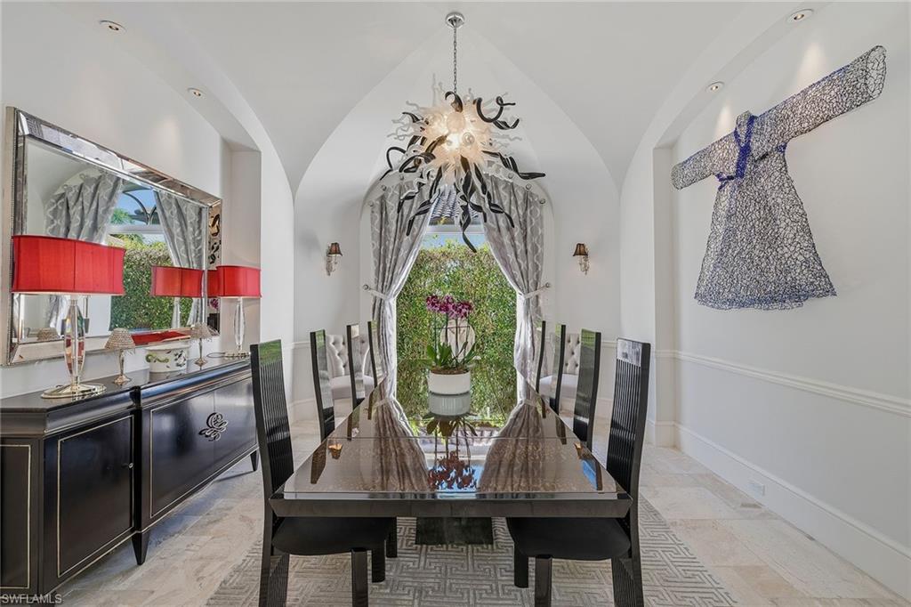 MOORINGS - Residential