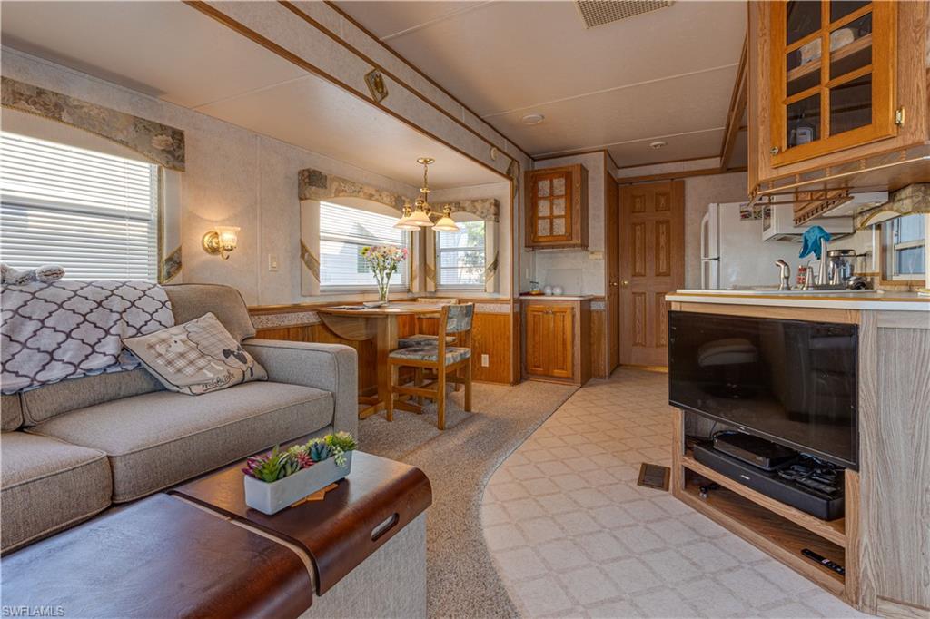 IMPERIAL WILDERNESS - Residential