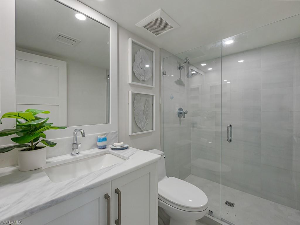 CONTESSA AT BAY COLONY - Residential