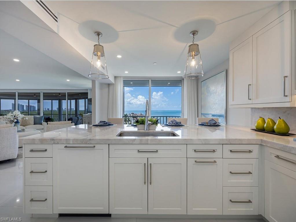 CONTESSA AT BAY COLONY - Residential