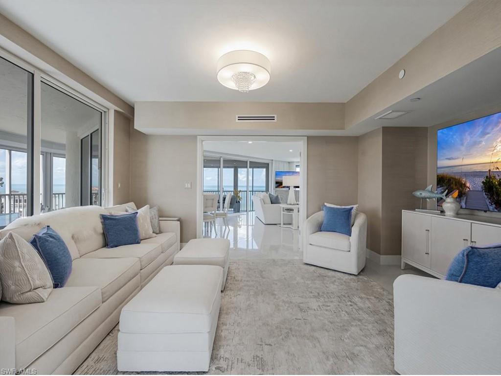 CONTESSA AT BAY COLONY - Residential