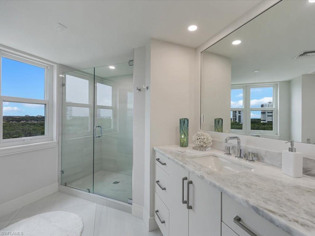 CONTESSA AT BAY COLONY - Residential