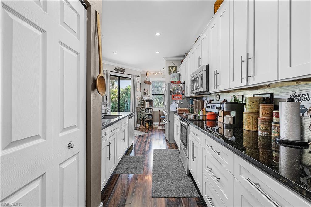 DEEP LAGOON ESTATES - Residential