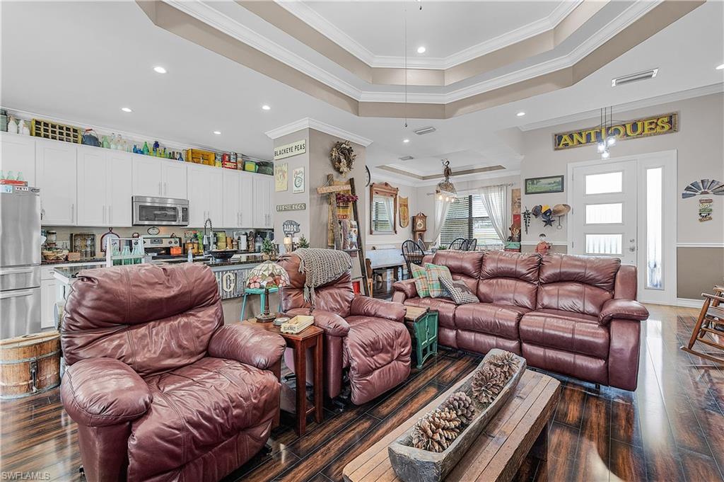 DEEP LAGOON ESTATES - Residential