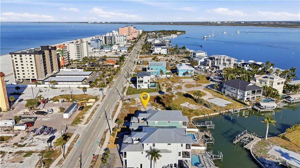 ISLAND SHORES - Land